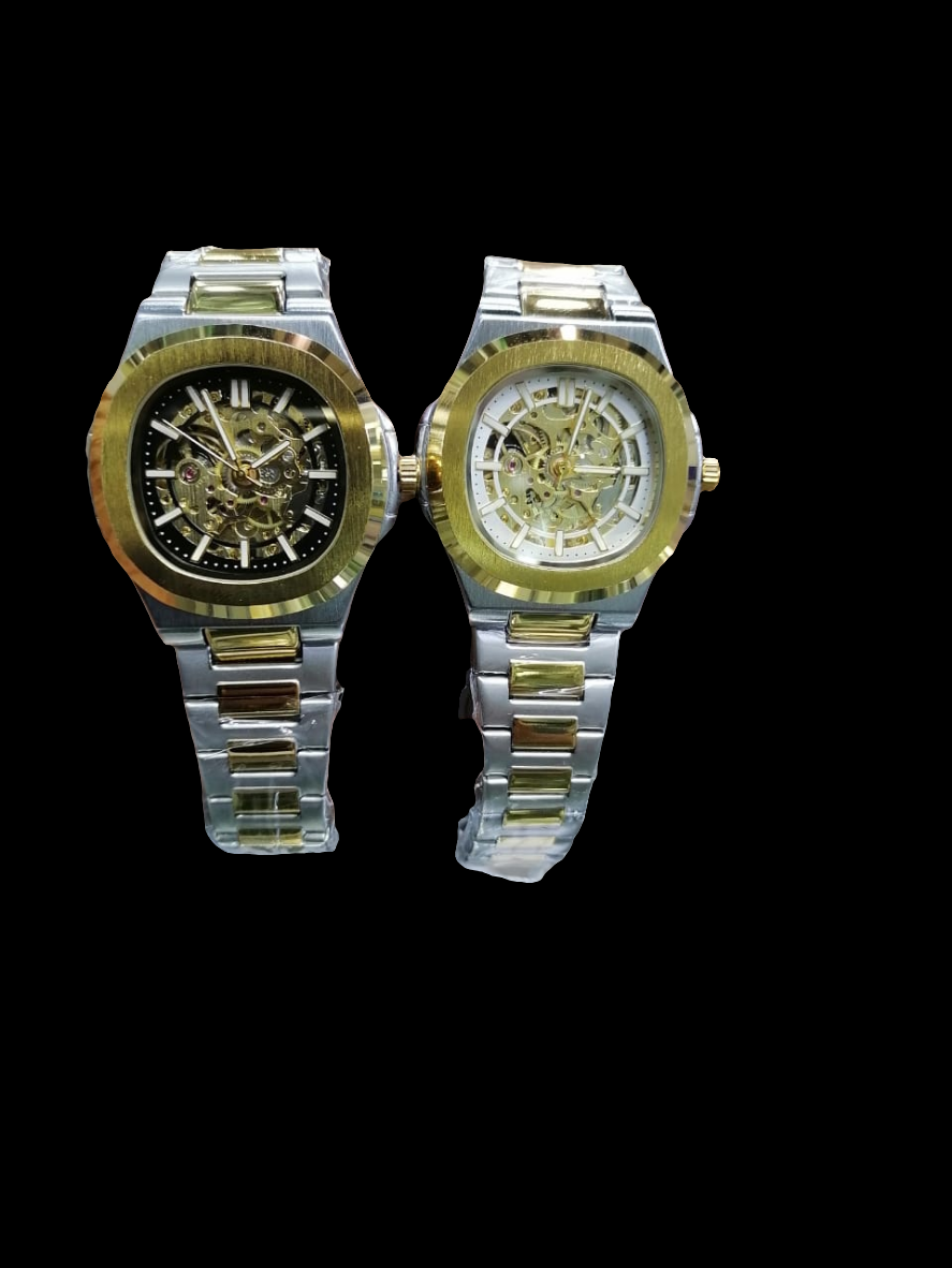 Features:
Transparent skeleton dial with exposed gears
Premium stainless steel body with gold accents
Water-resistant (basic splash resistance)
Elegant and eye-catching design suitable for formal or luxury casual wear